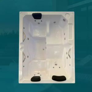 Ofurô retangular spa Florenza completo com hidromassagem visto de cima